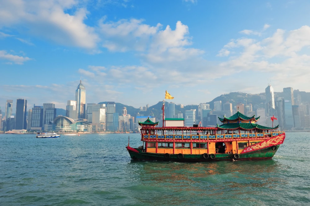international_tour_packages_hongkong-disneyland